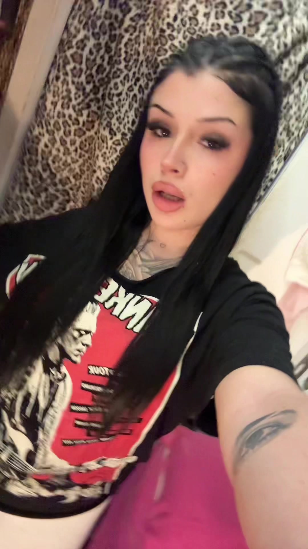 @N4yyy