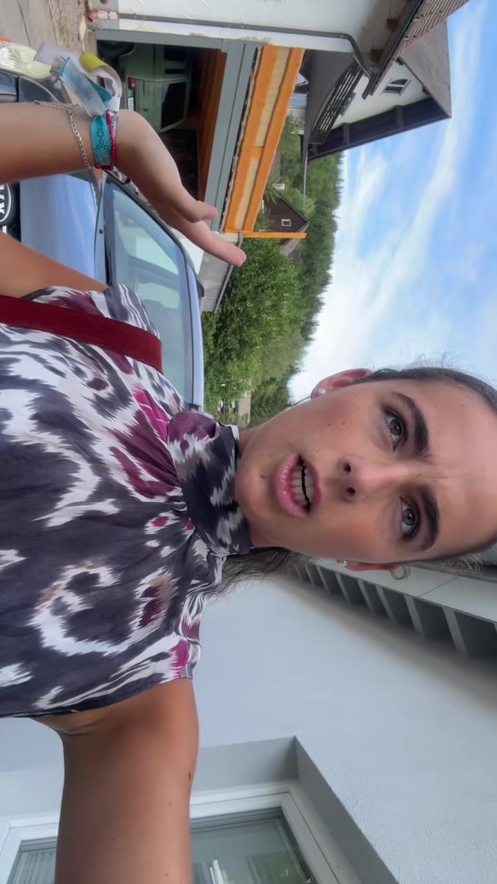 @angela