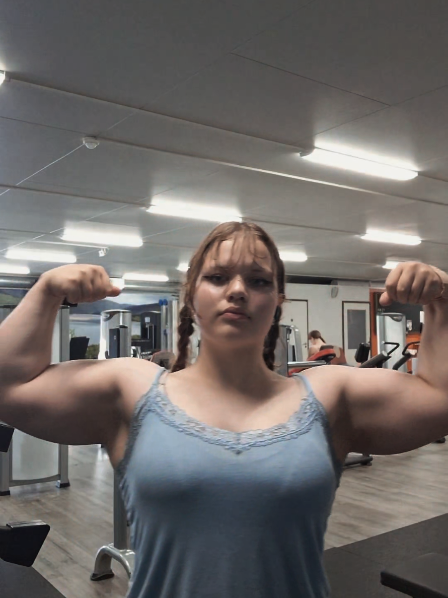 @Buff.Barbell.Babe