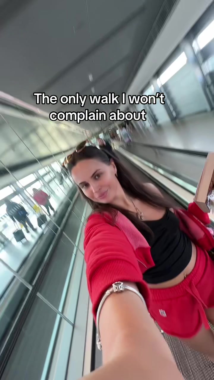 @xmollybaker
