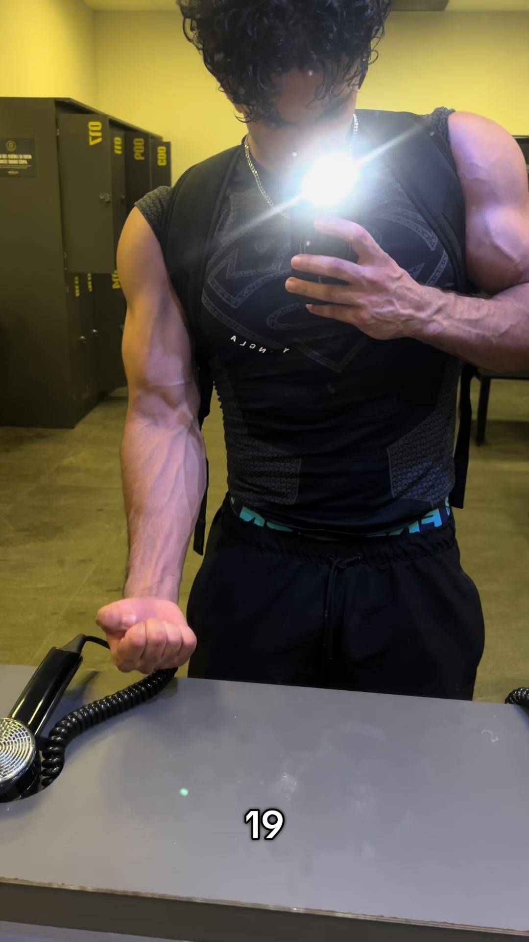 @BSharkkk
