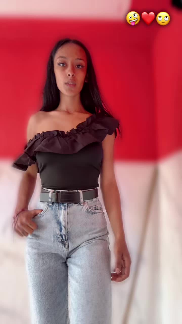 @Alee🔞🖤❗️