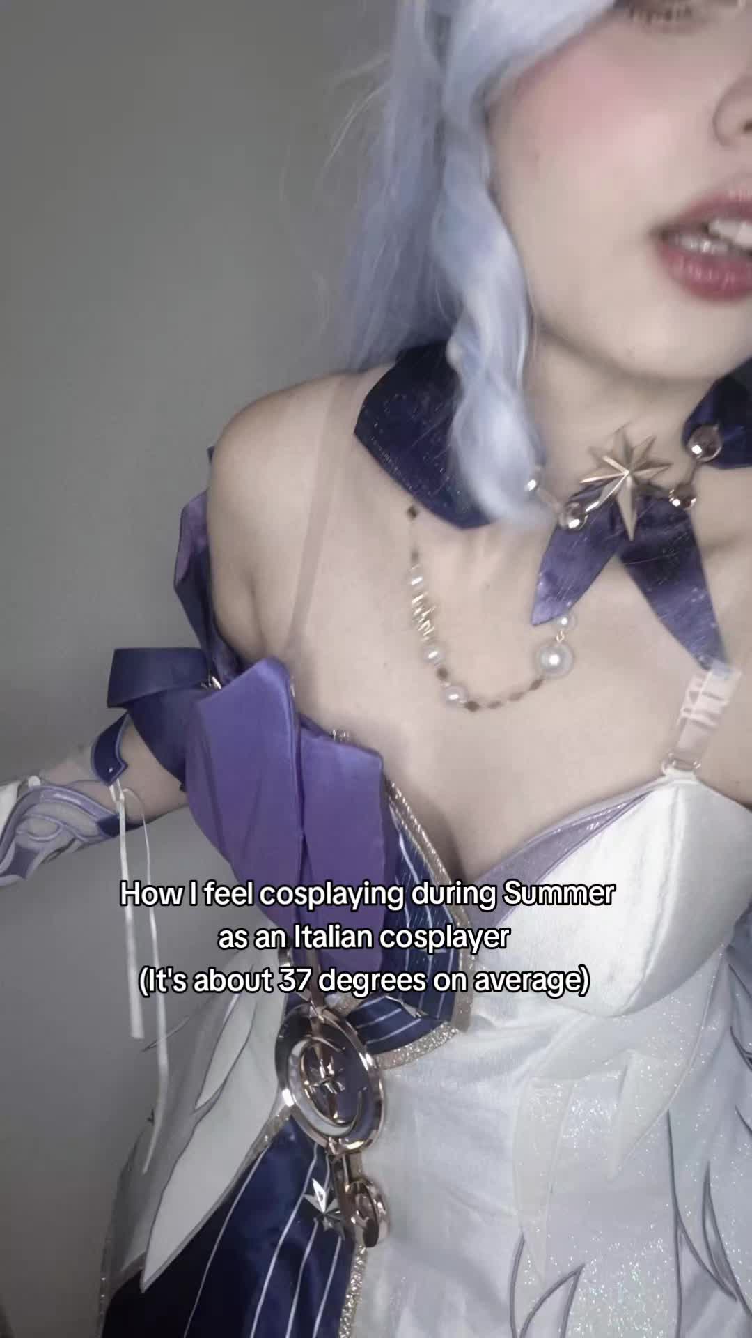 @_emy.cos_