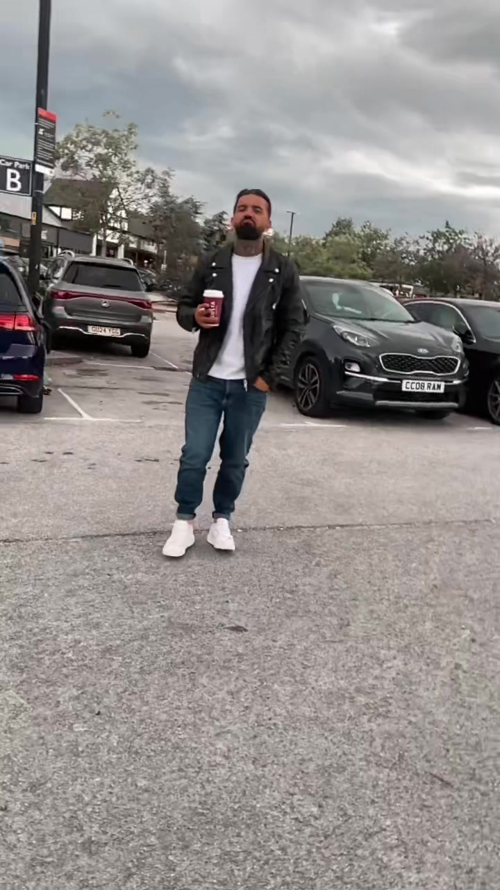@Dennde