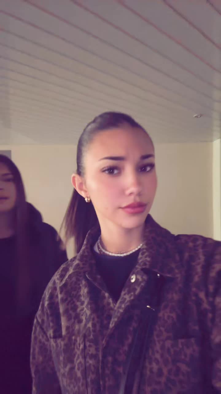 @🧸