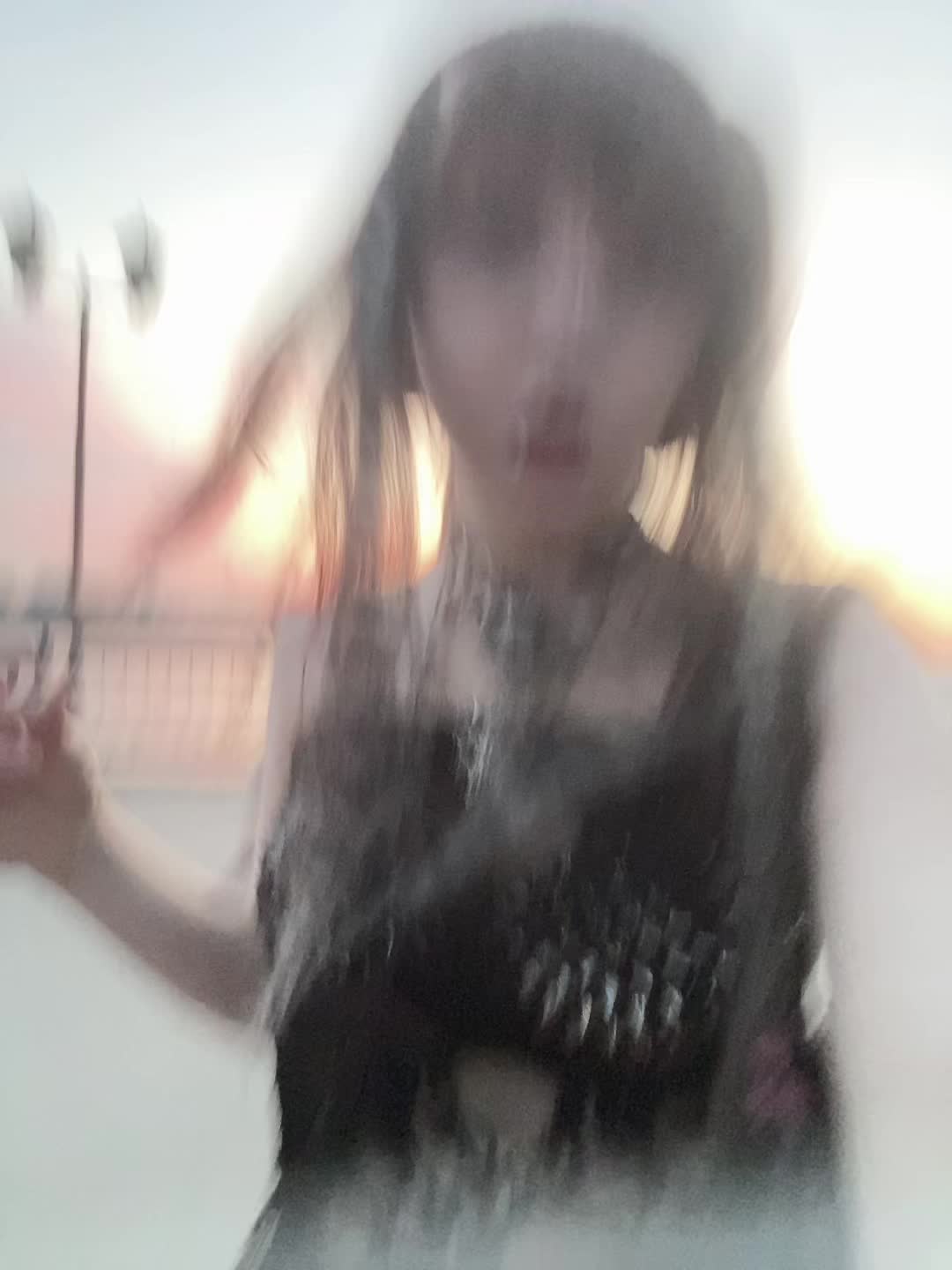 @s3Nyw3bS3x