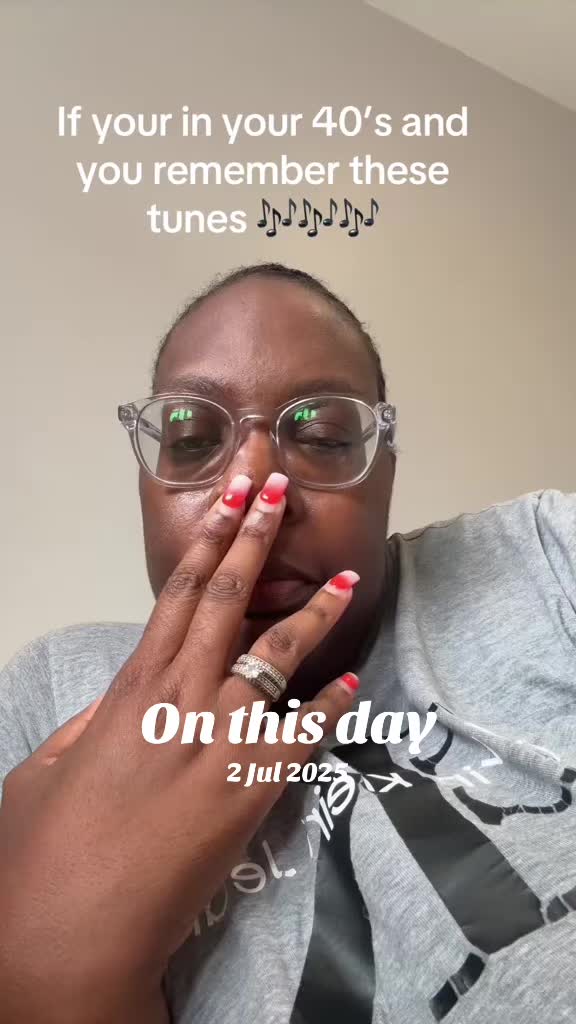 @MrsFranceskamara77