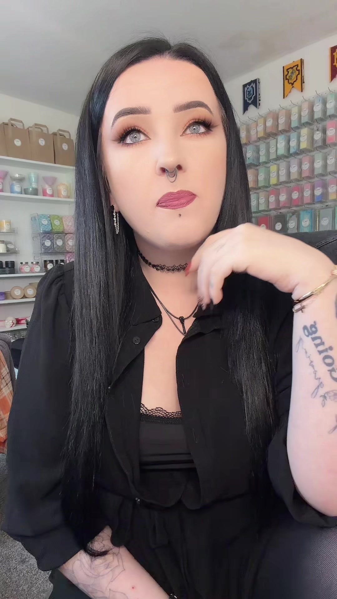 @Kelly_Marie_Melville