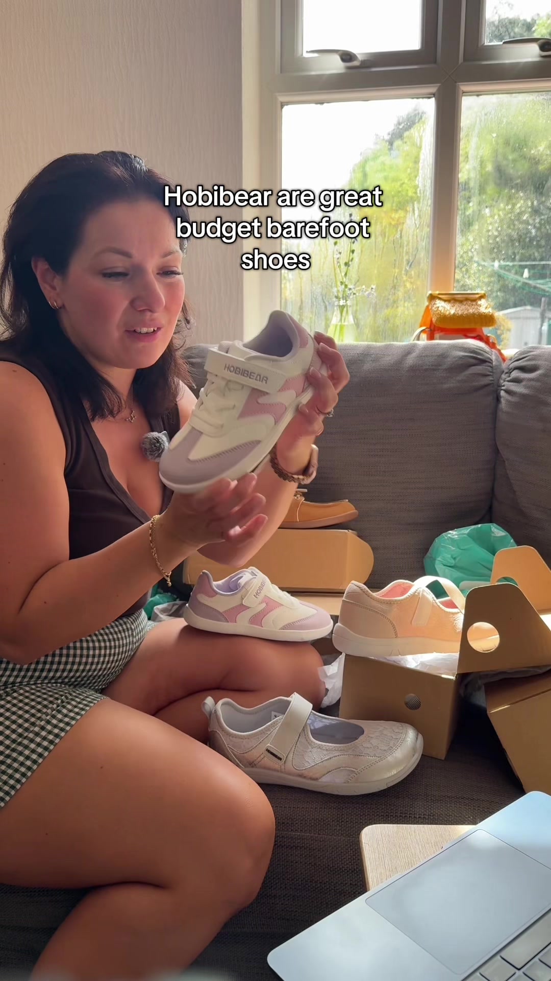 @Barefoot👣Brit