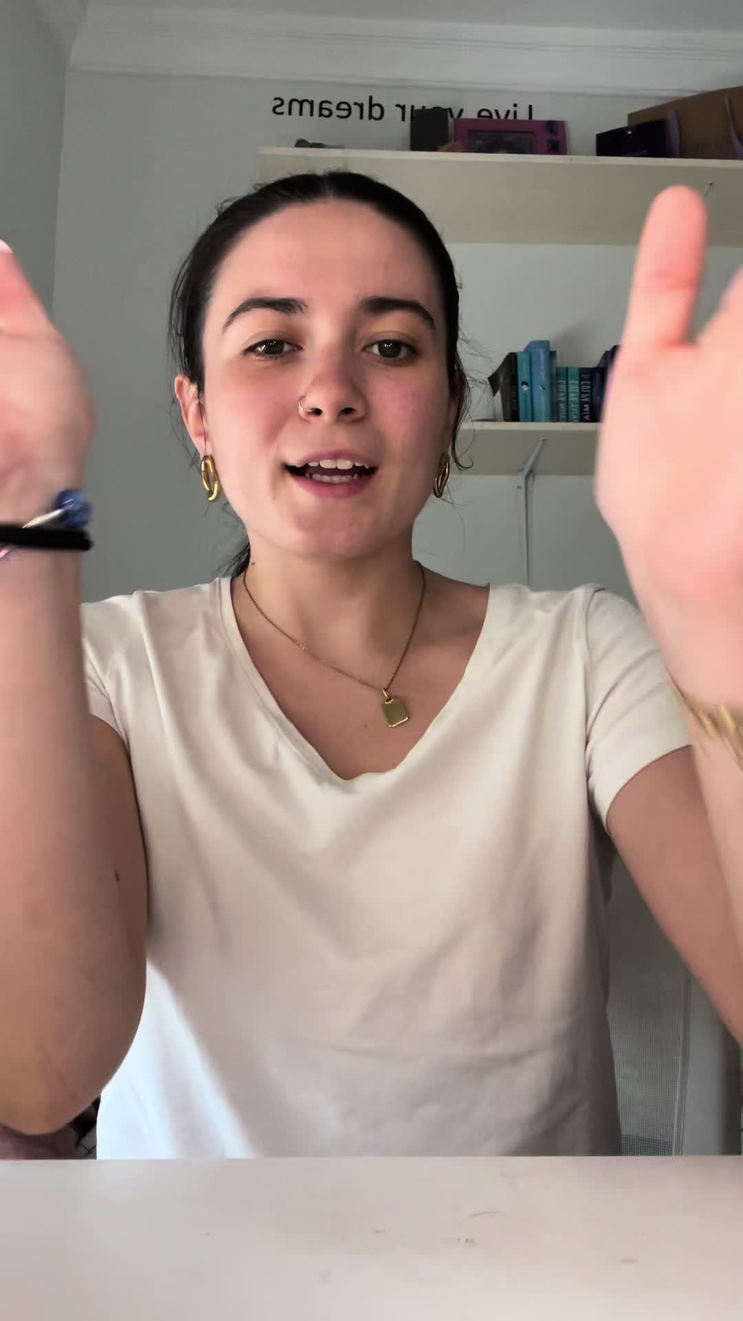 @Paulaamr