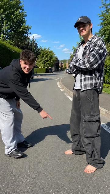 @Form Without Shoes