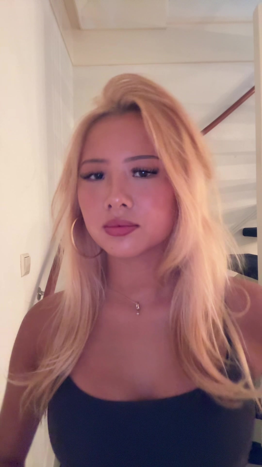 @u