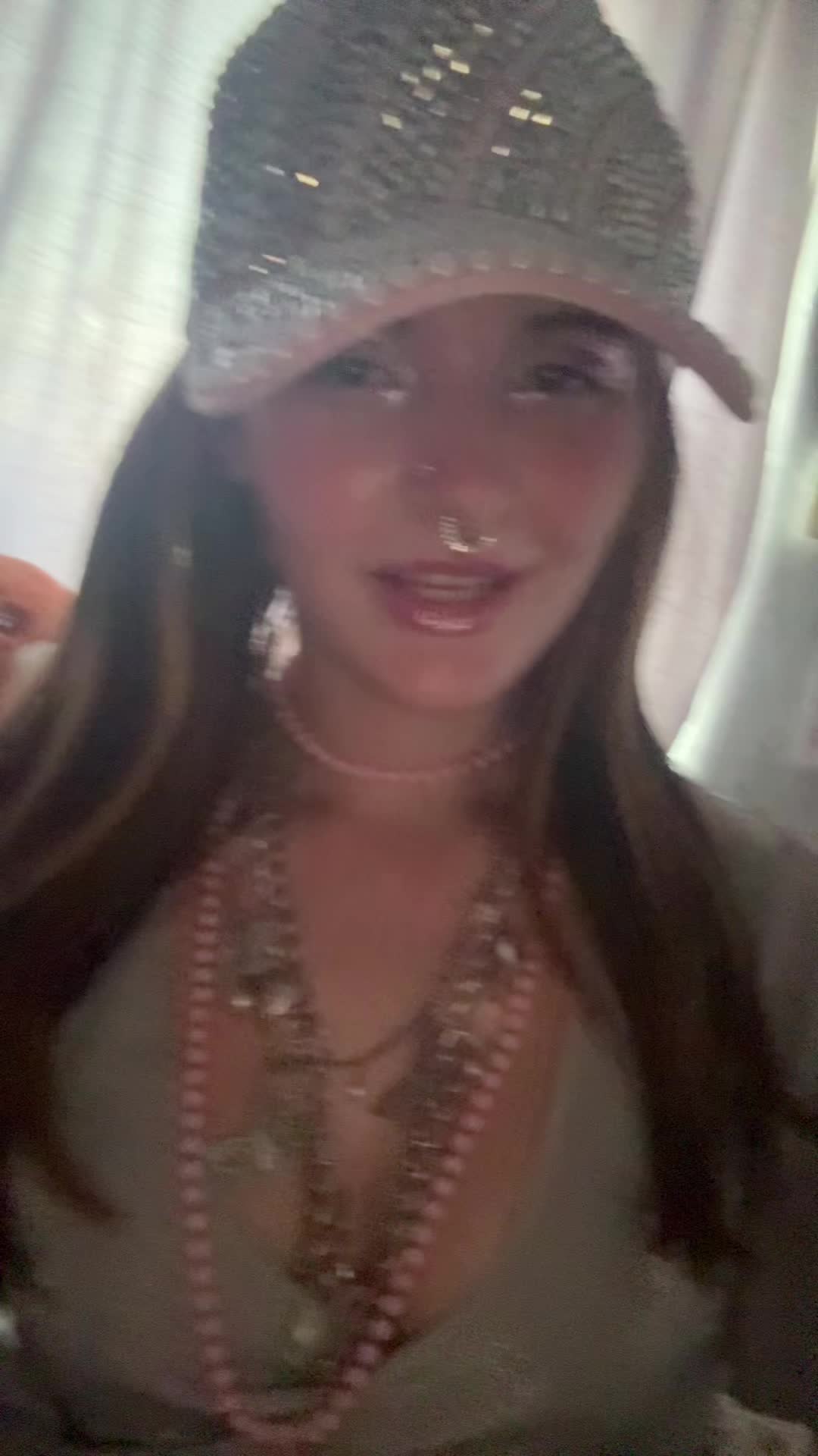 @๐๐๐๐๐๐โ
๐งโ๏ธ