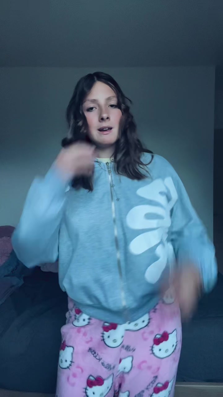 @intrvle_chlo&eacute;💎