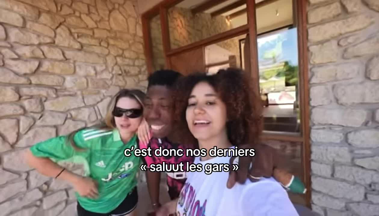 @lizzie ✰