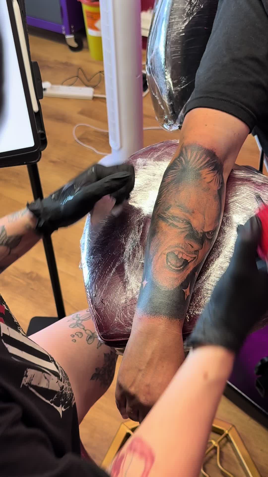 @Louise Tattoo Artist