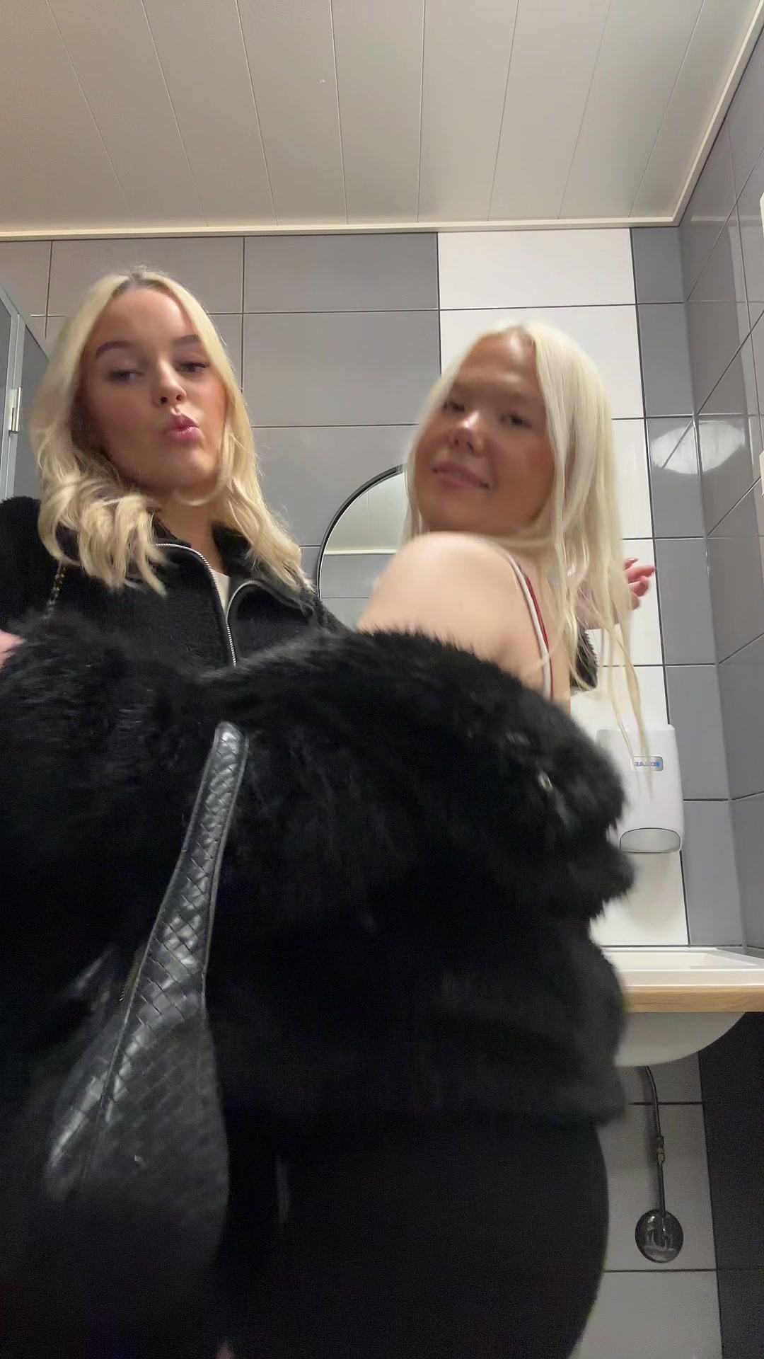 @veera💋