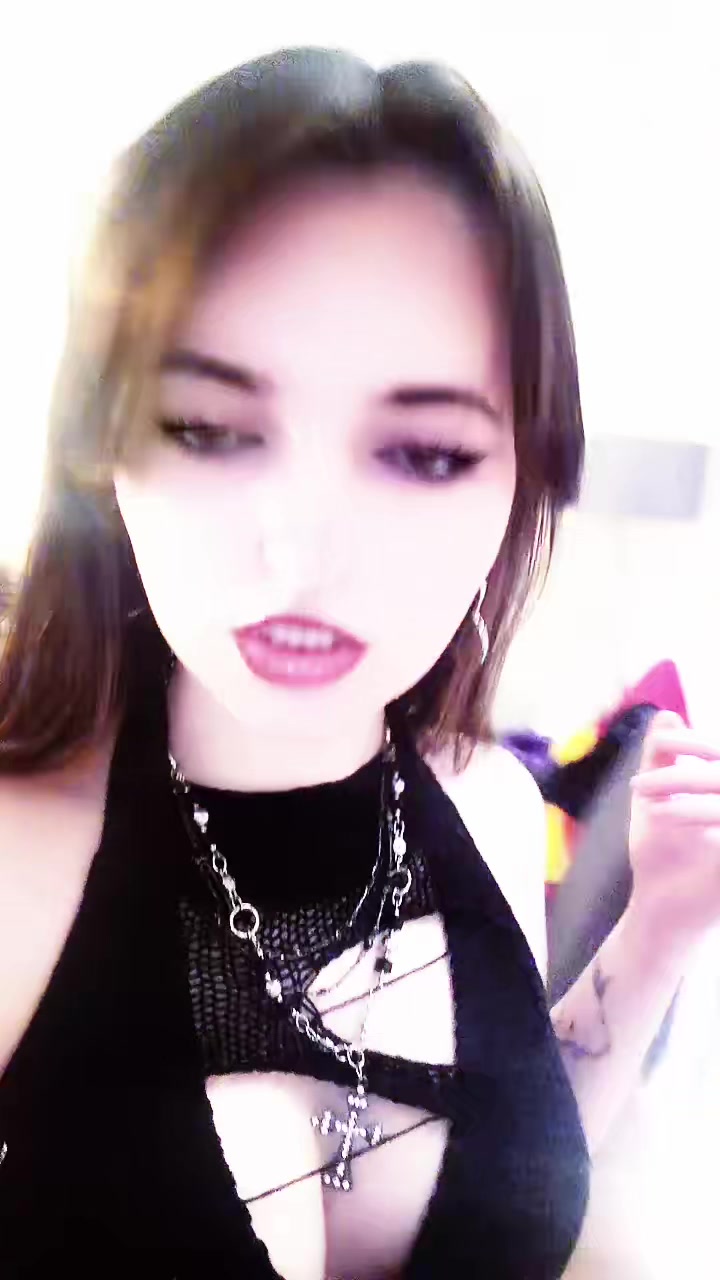 @evie (offline)