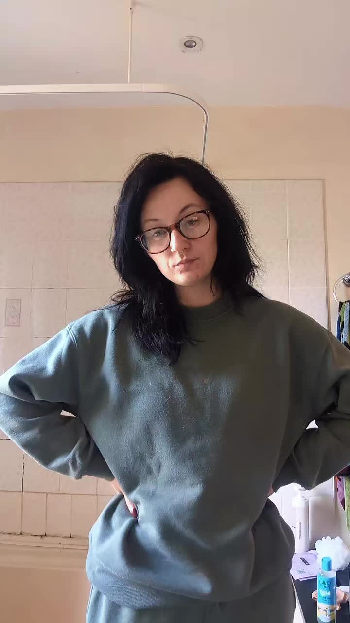 @lizziebeawhoever