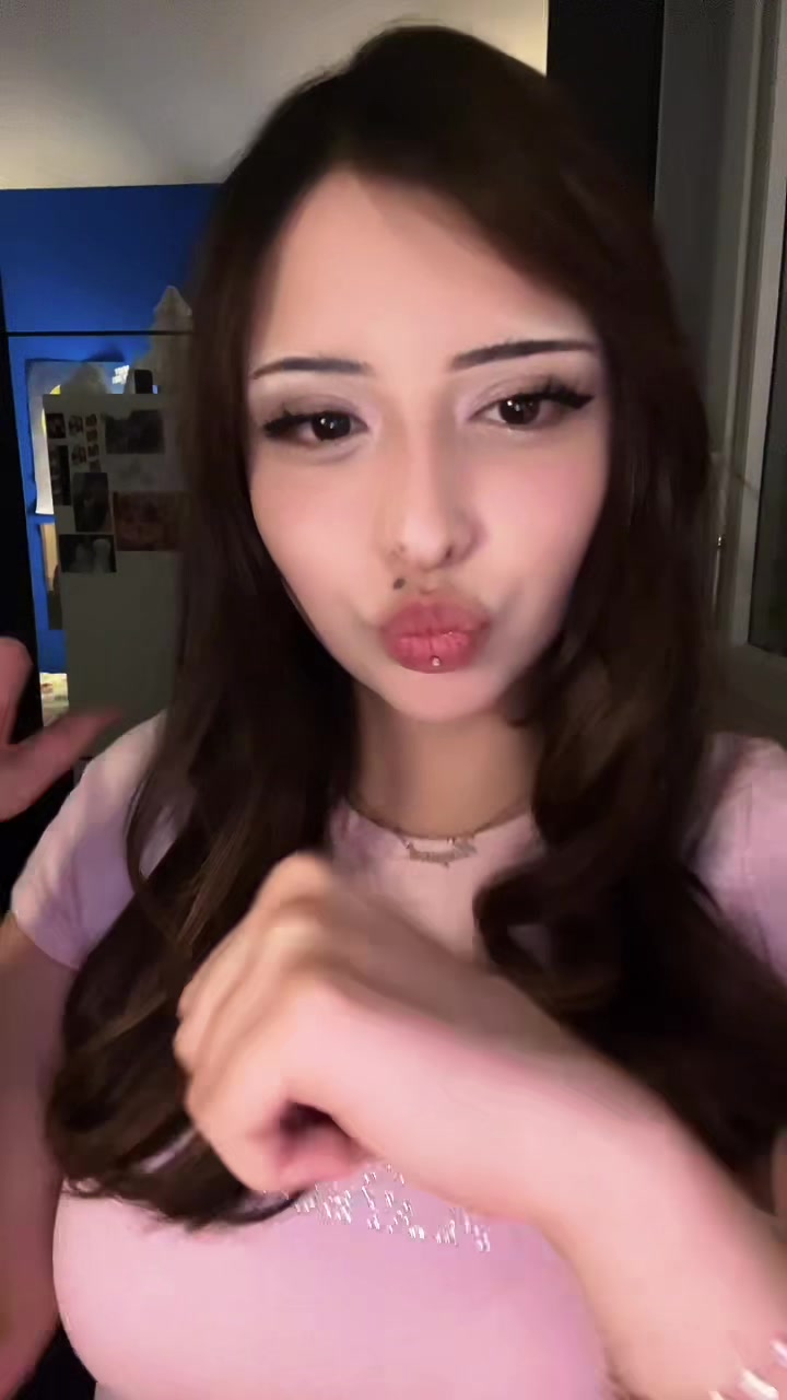 @yara | seeing ur mom😒 ⟭⟬⁷!!