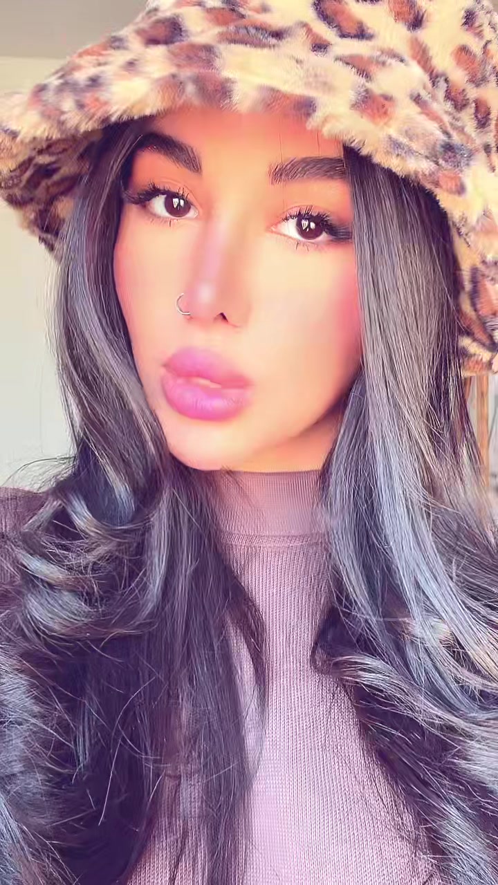 @donyaafsharr