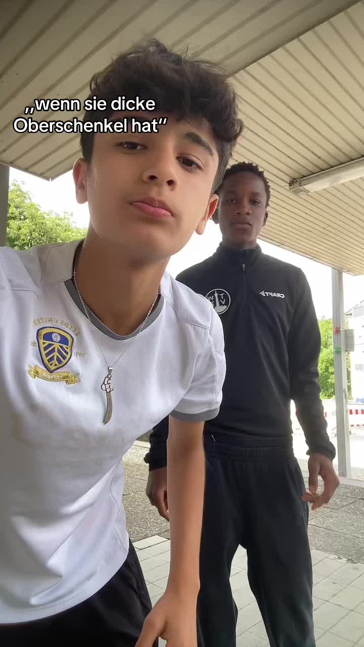 @🕸️
