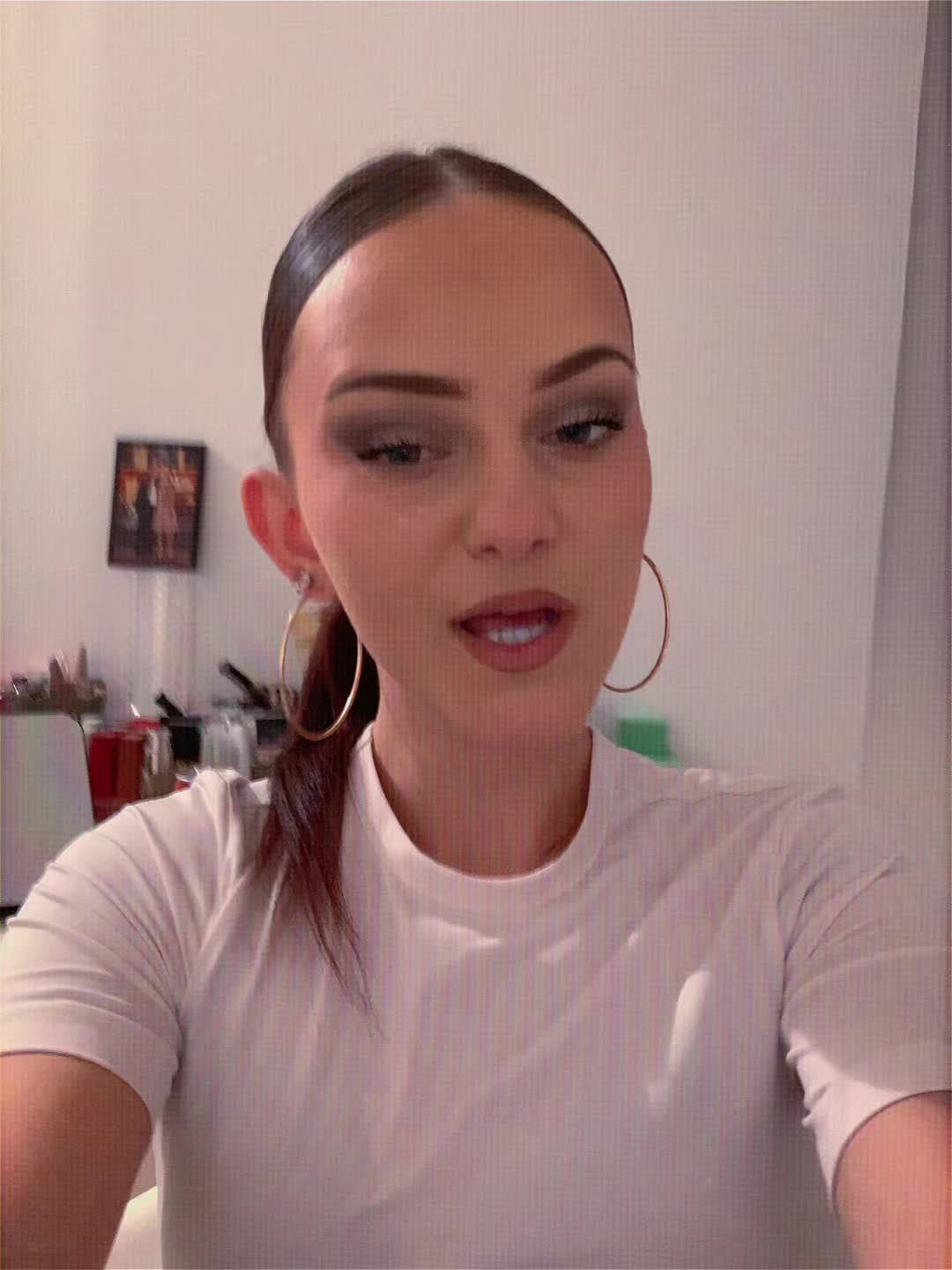 @laura