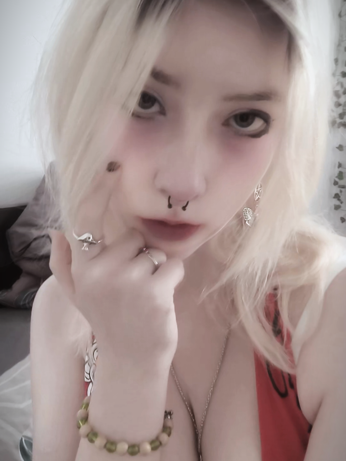 @(^^)
