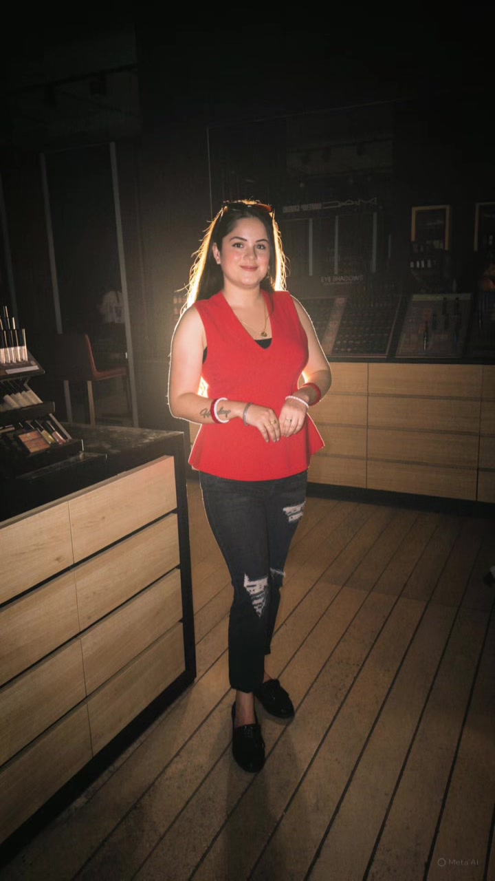 @Alisha Arora❤️