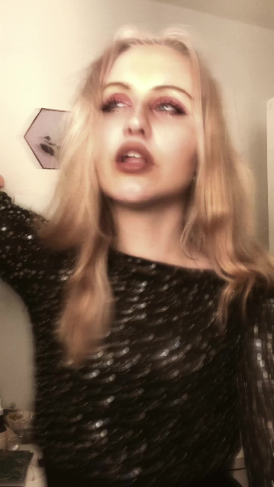 @adelka164