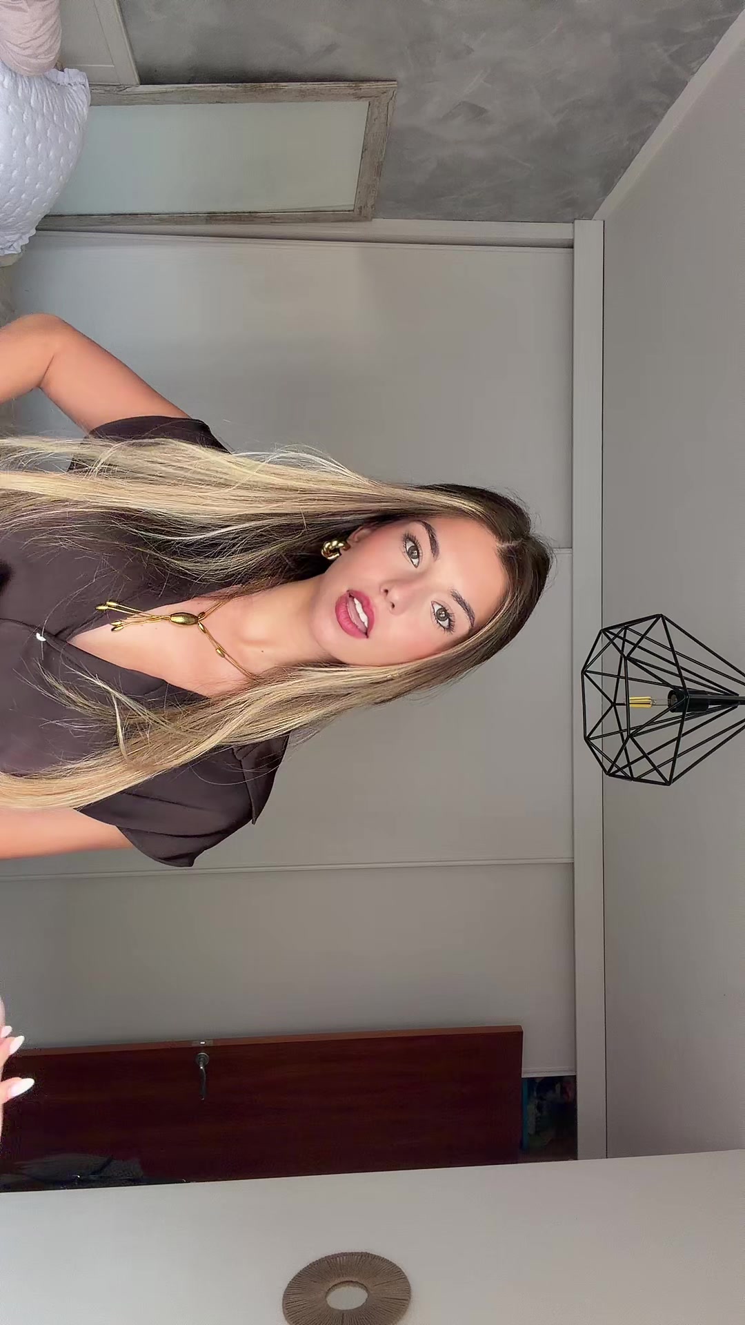 @ABRIL SERRAT