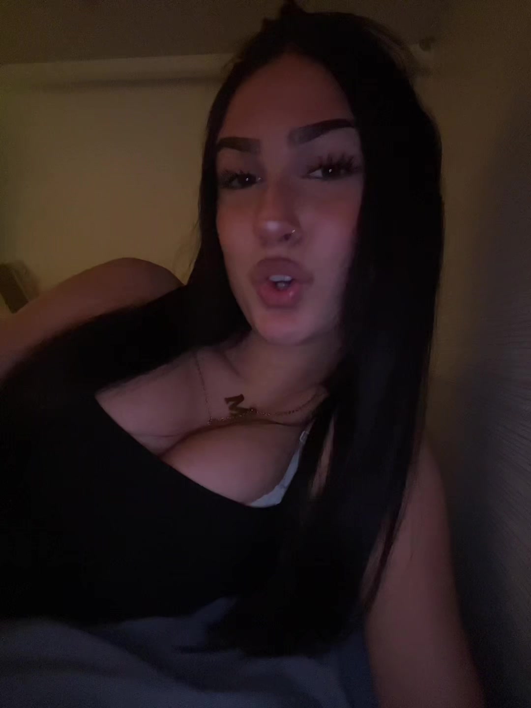 @𝐌