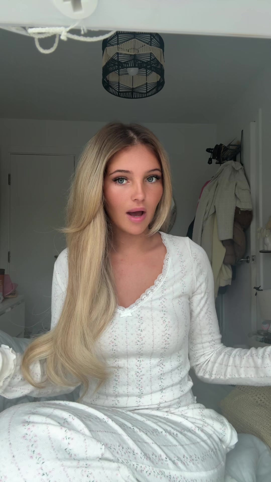 @aj