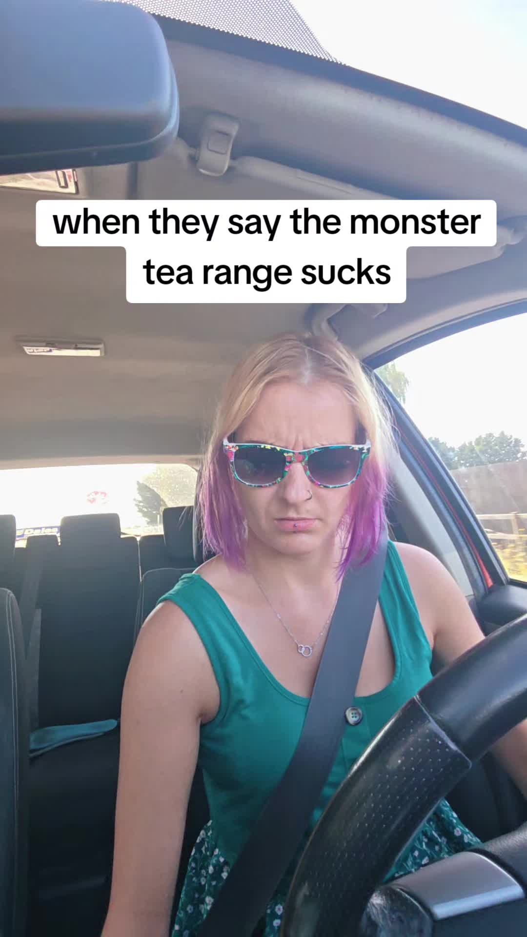 @Adora