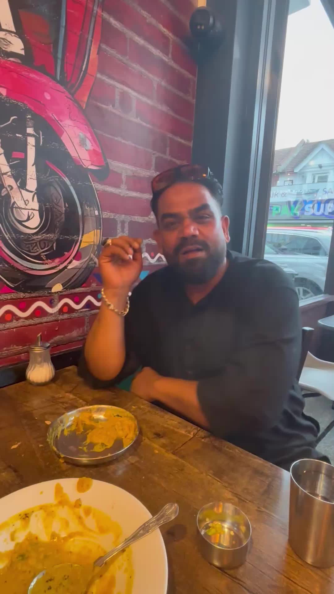 @Gio Khan