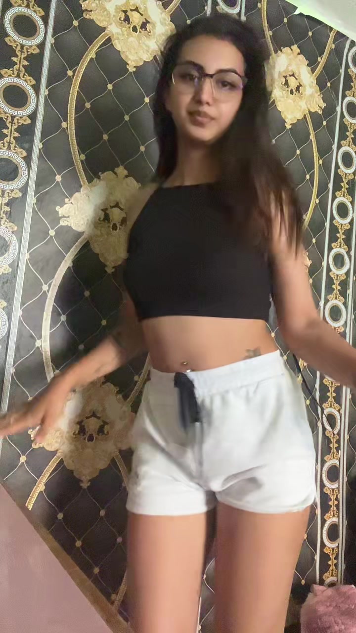 @𝓥𝓪𝓵𝓮𝓷𝓽𝓲𝓷𝓪🖤