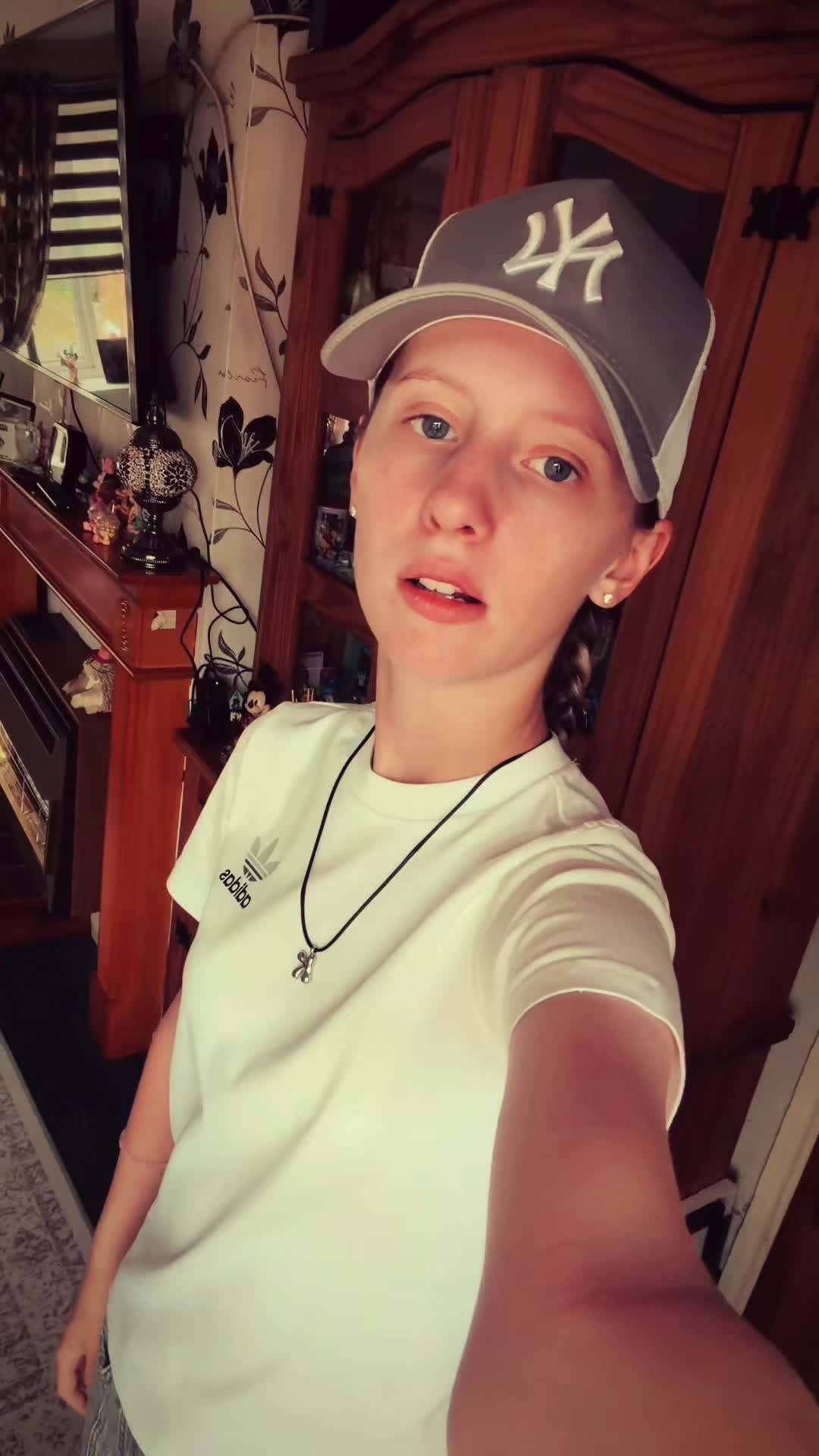 @♾️🎱Katie🎱♾️