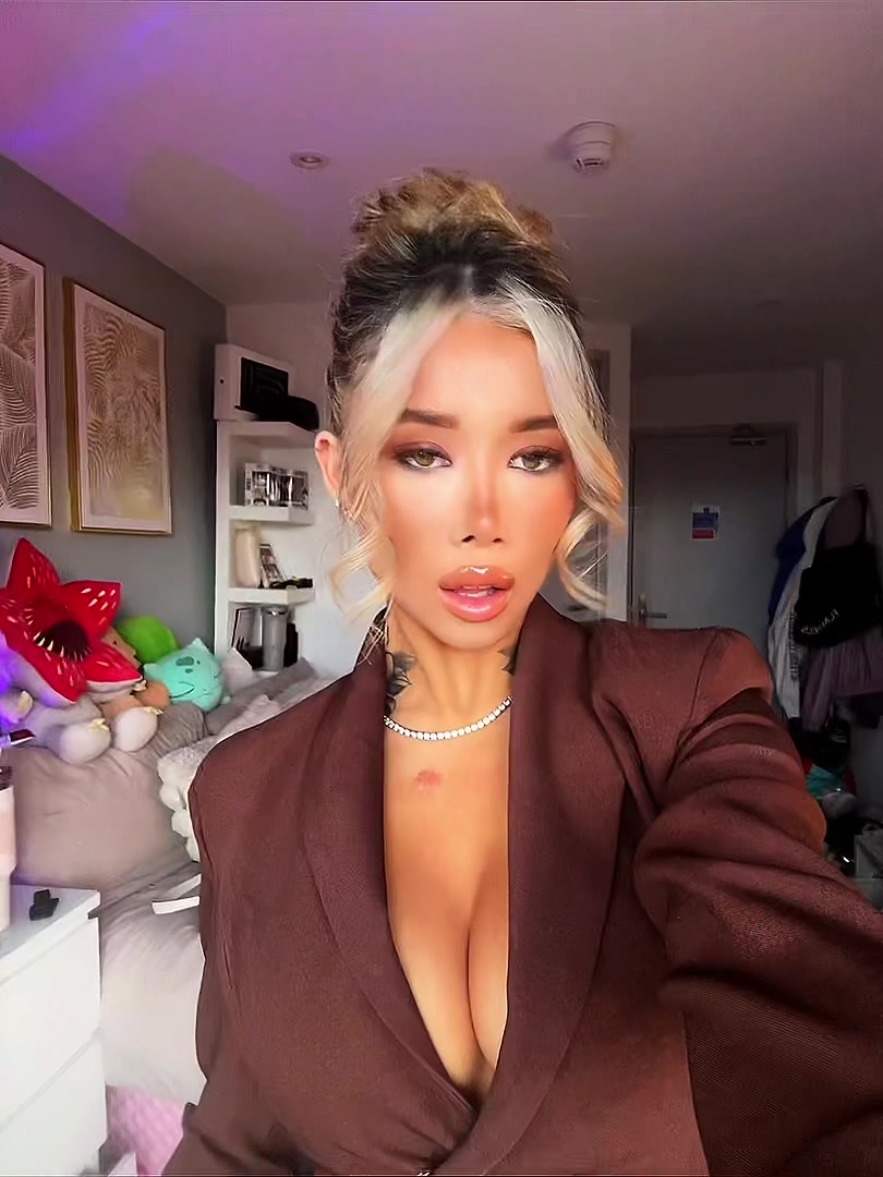 @courtneymaddenx