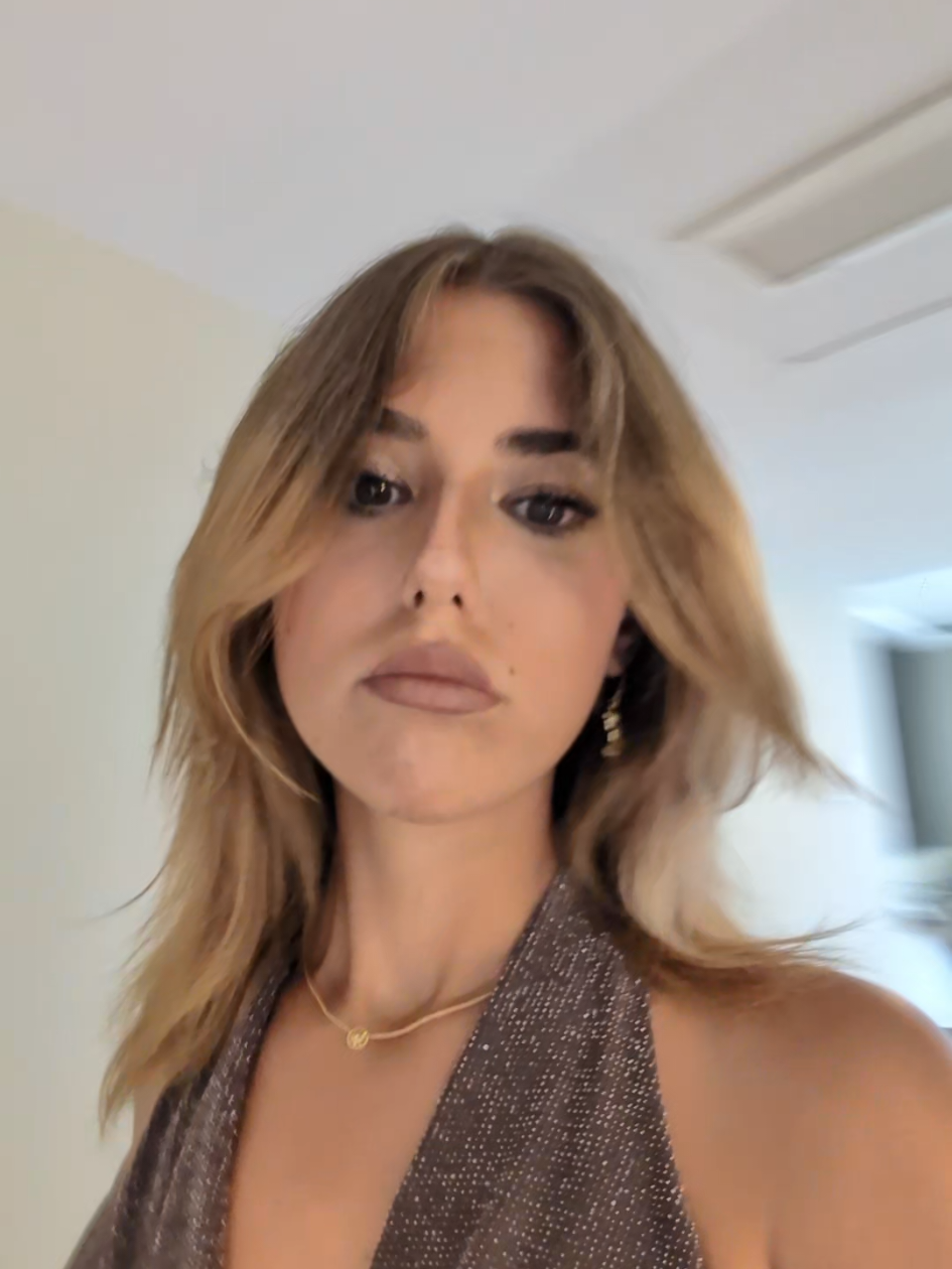 @livelaughlana