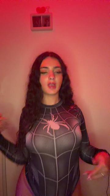 @_Saandraa_