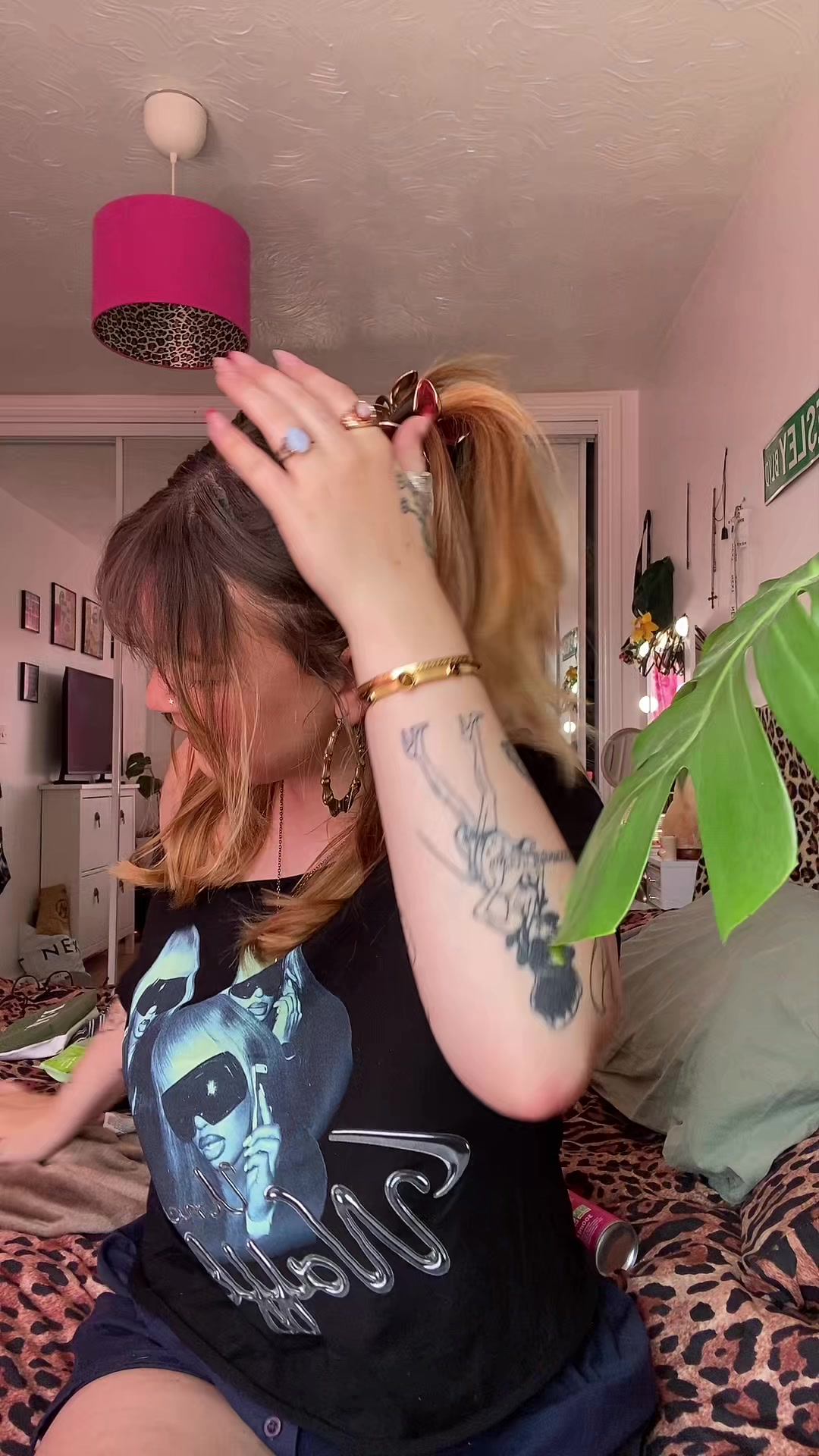 @twinklenips