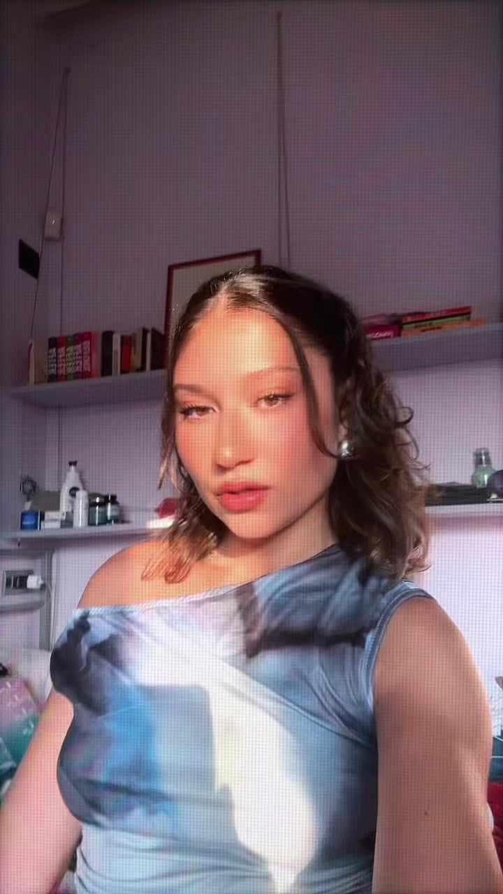 @_Sara_