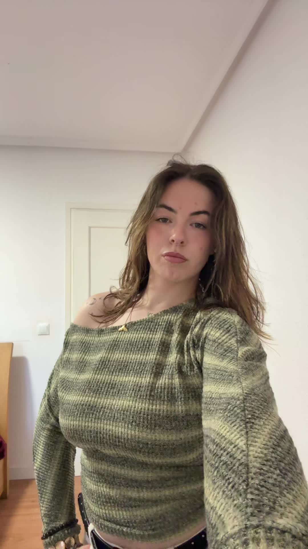 @c.tuurr