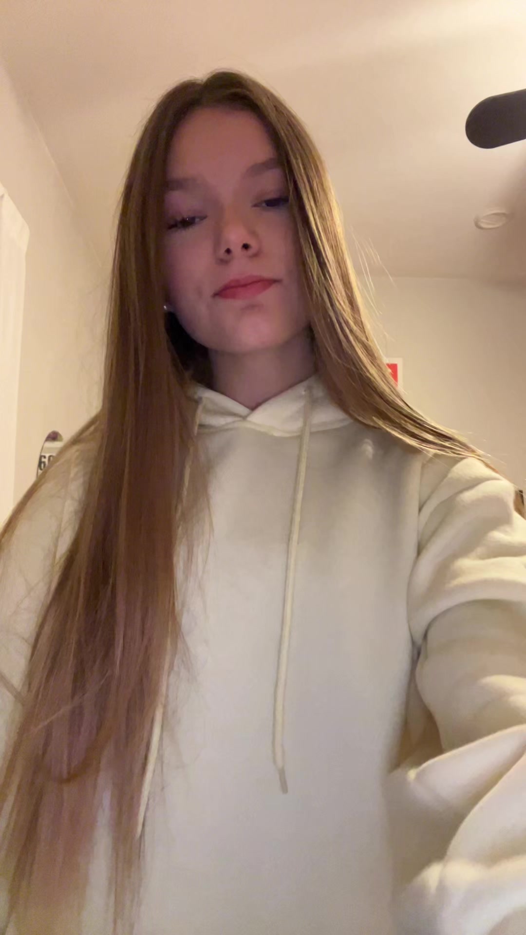 @daniielaalcantara