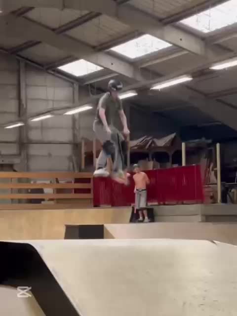 @tom_grs08