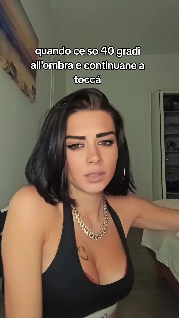 @Ally_04
