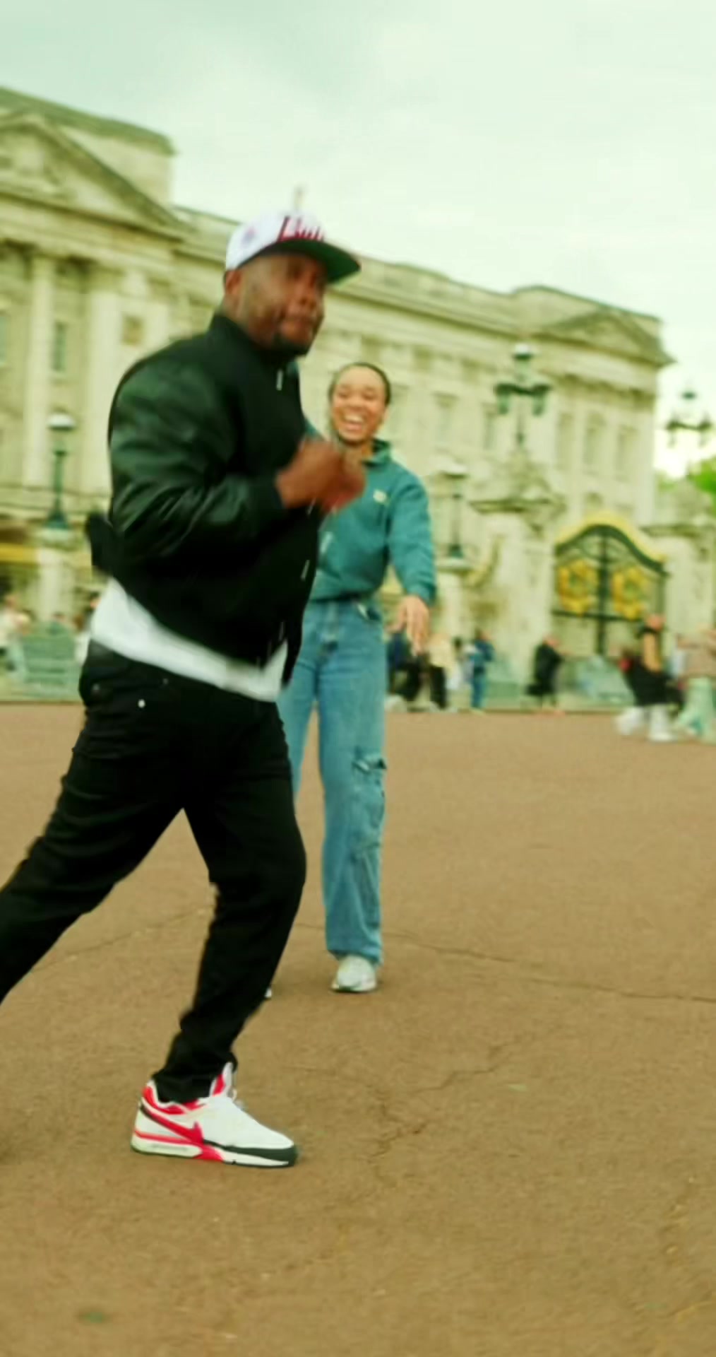 @Dizzee Rascal