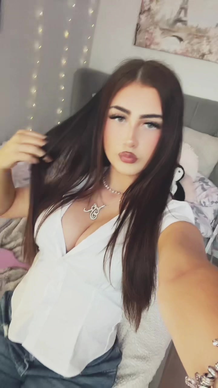 @♕