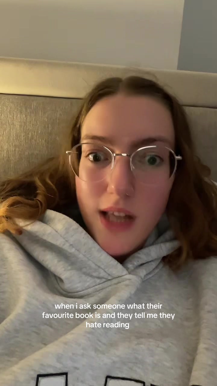 @what.rose.is.reading