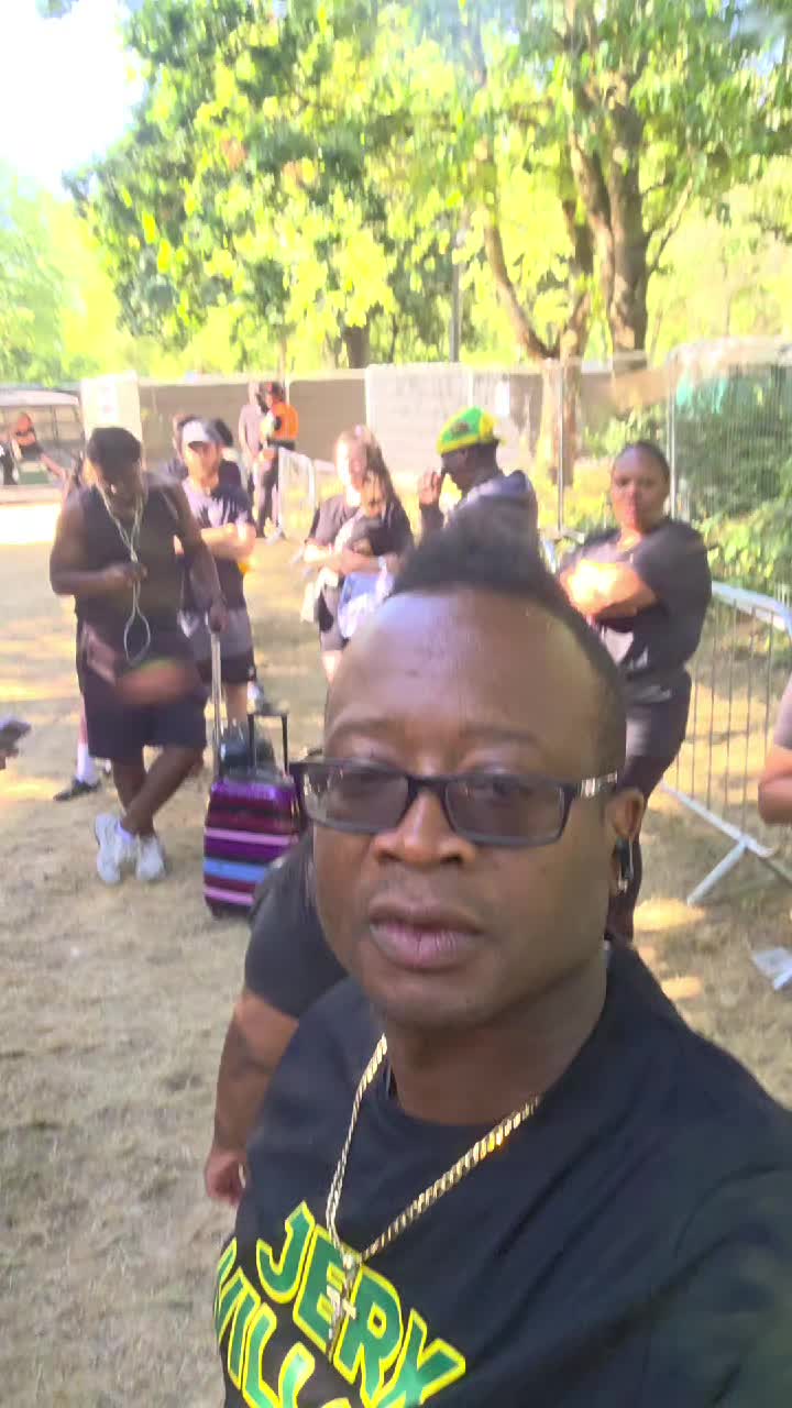 @Street Vybz and Friends